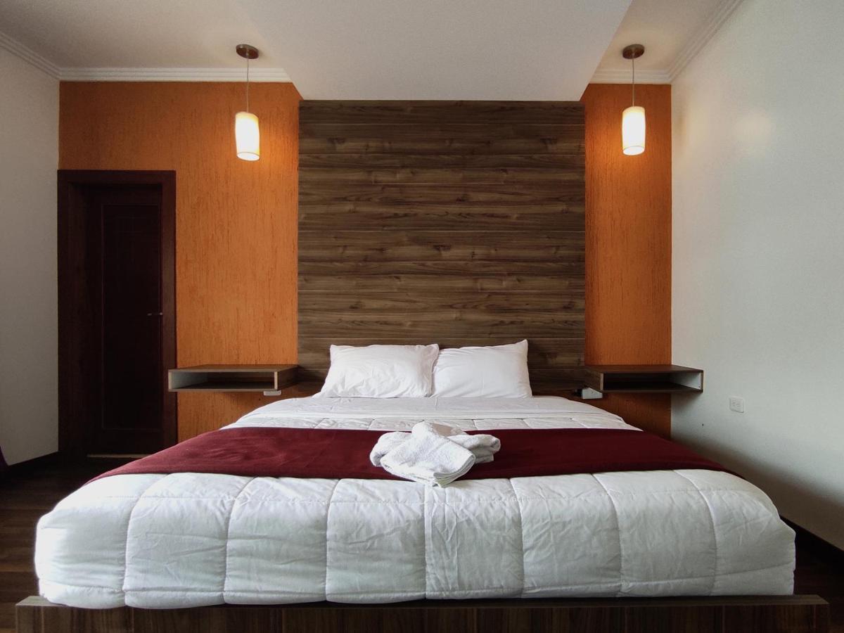 קואנקה Hostal Nizza מראה חיצוני תמונה