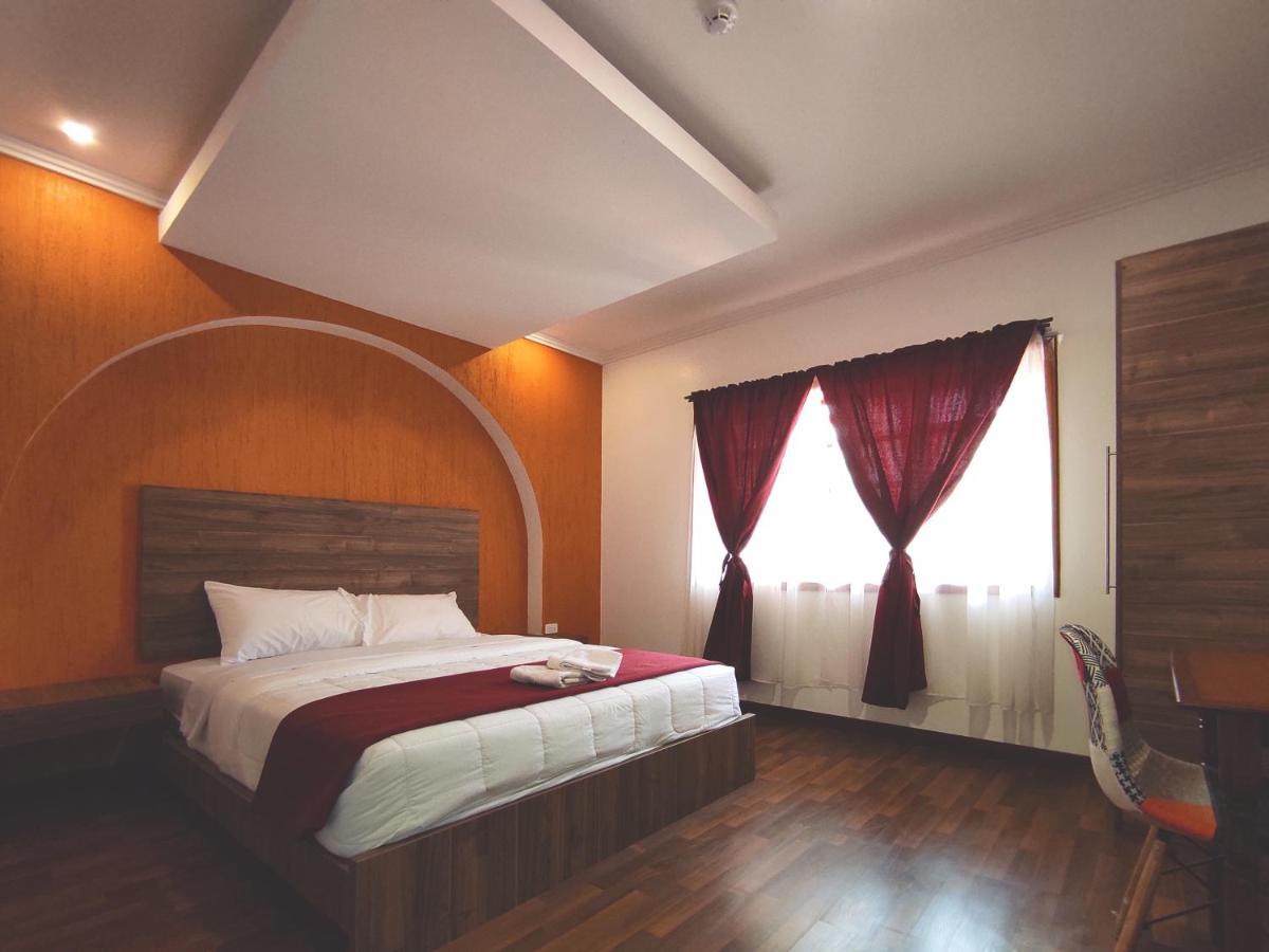 קואנקה Hostal Nizza מראה חיצוני תמונה