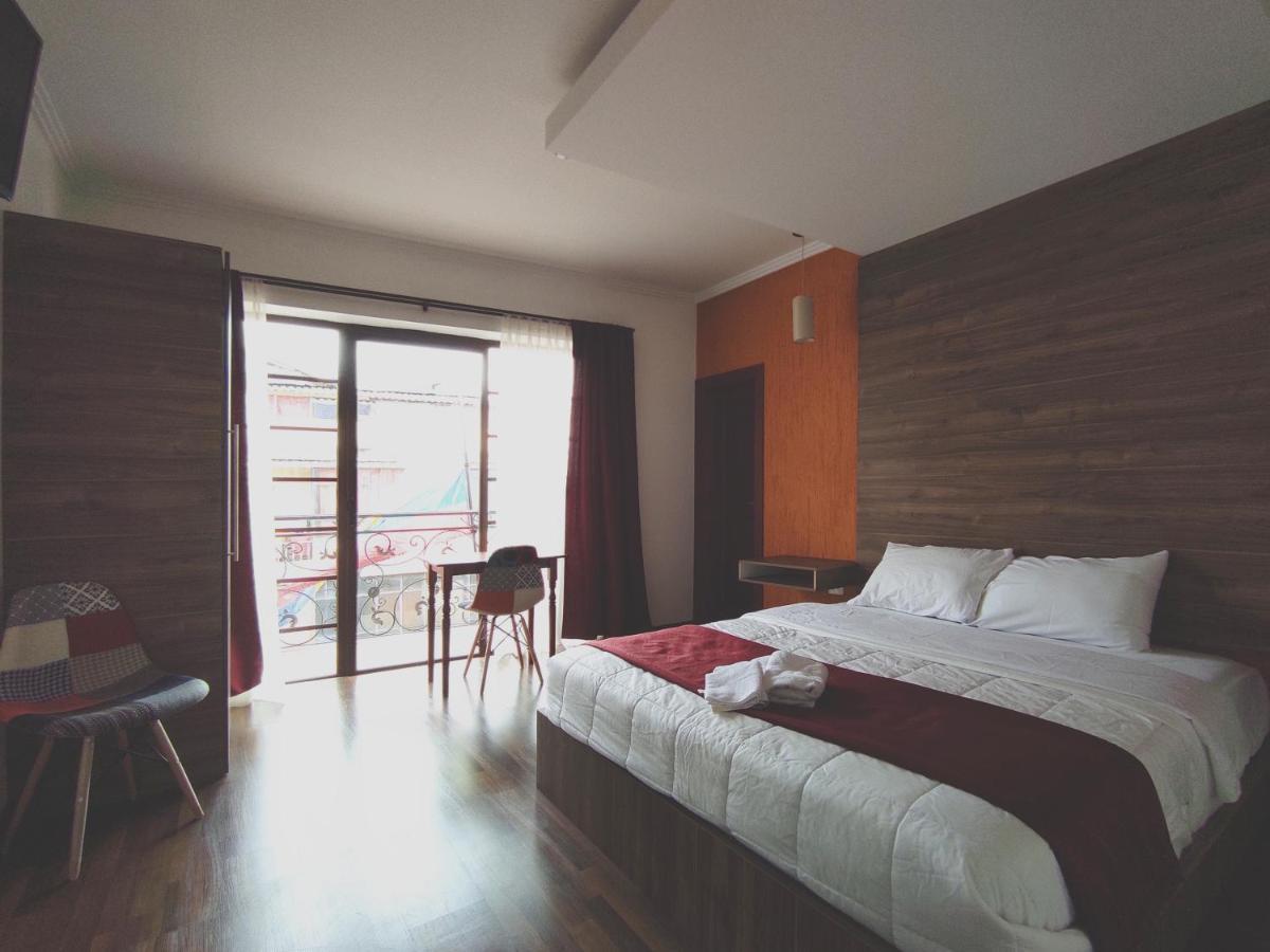 קואנקה Hostal Nizza מראה חיצוני תמונה