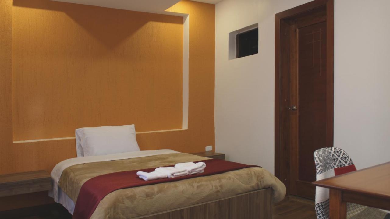 קואנקה Hostal Nizza מראה חיצוני תמונה